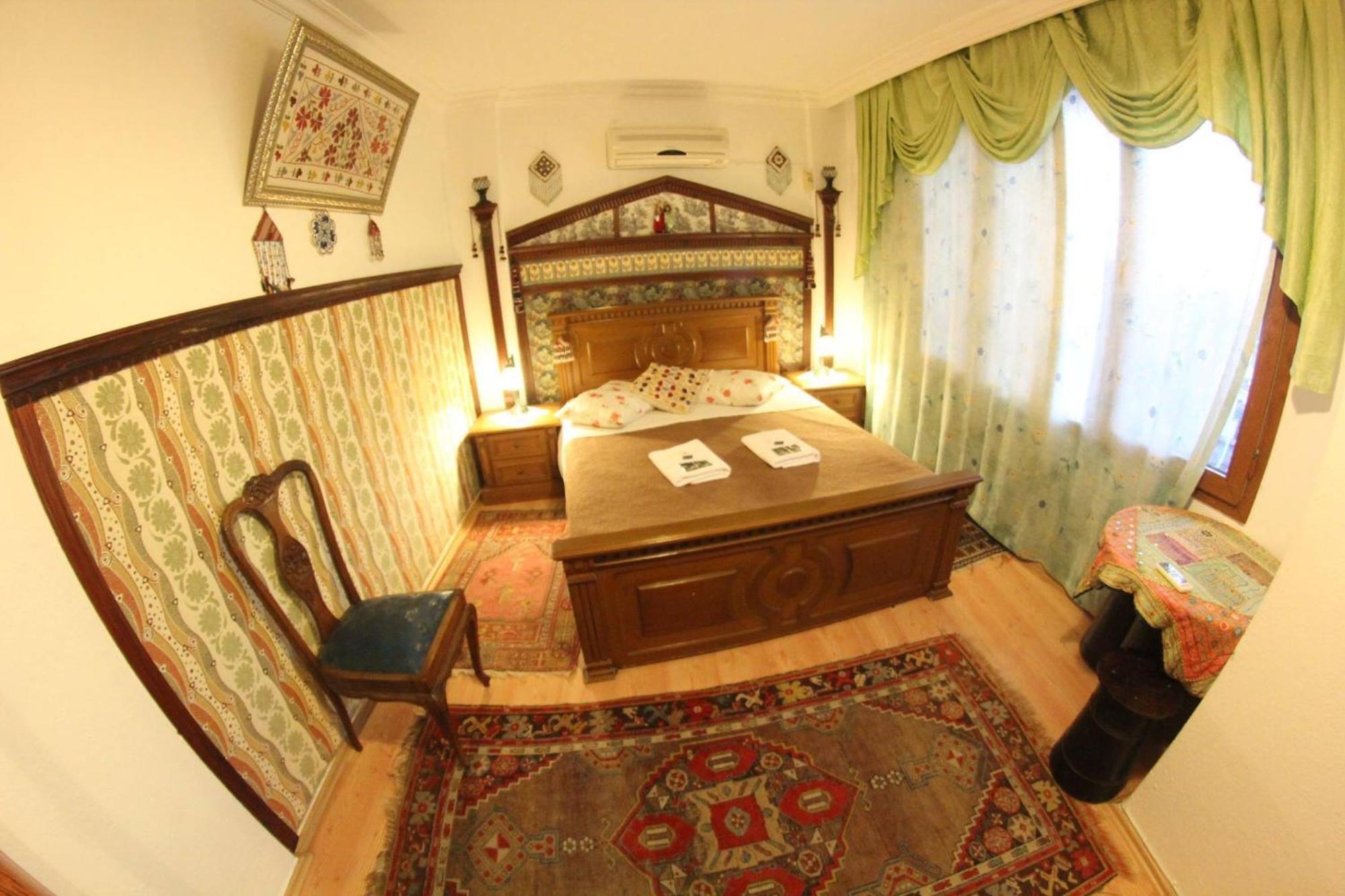 Homeros Pension & Guesthouse Сельчук Екстер'єр фото