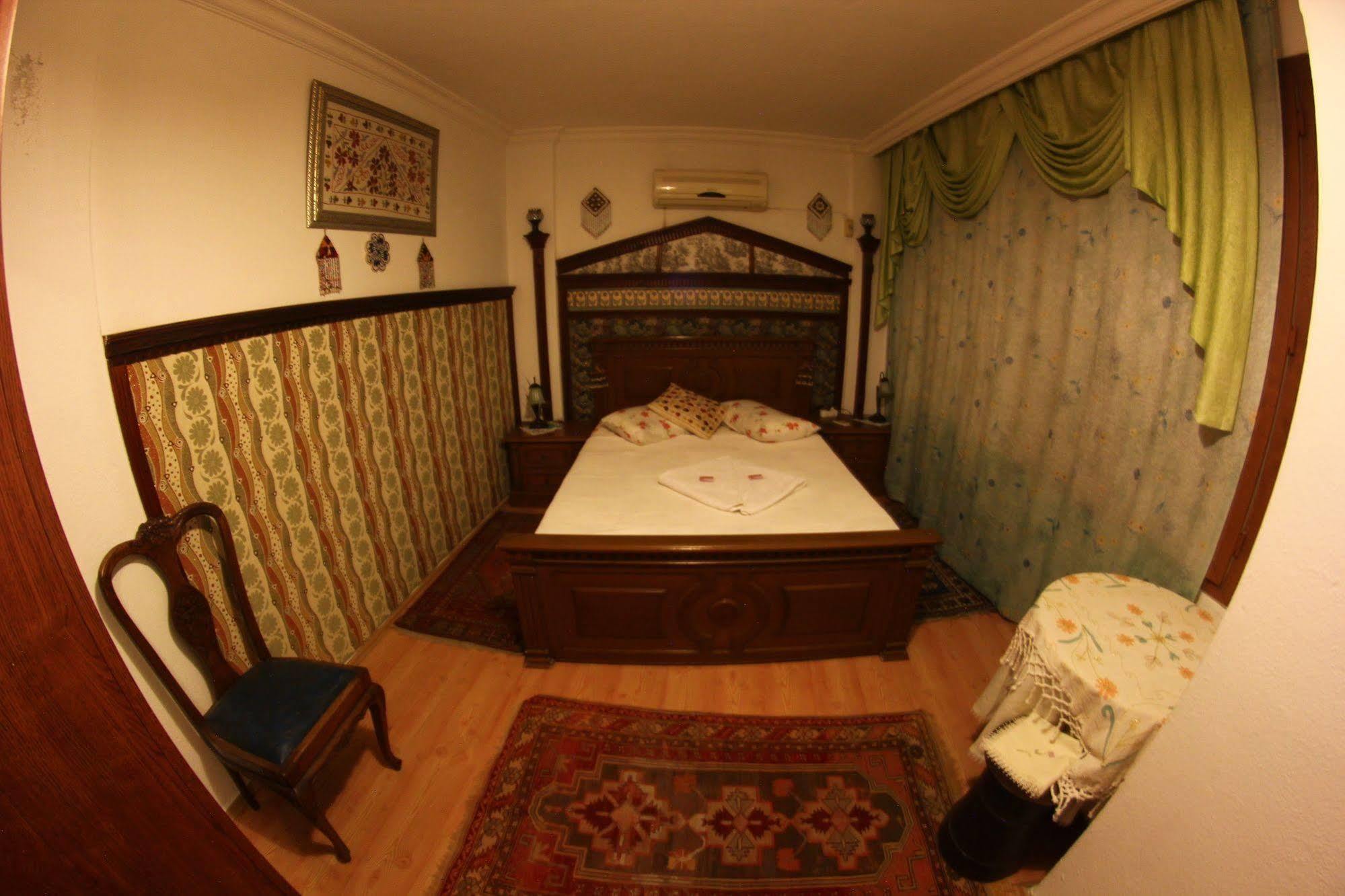 Homeros Pension & Guesthouse Сельчук Екстер'єр фото